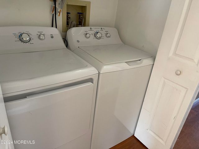 173 Edinburgh Court, Matawan, NJ 07747