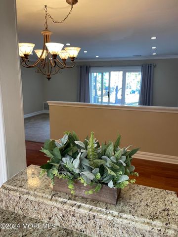 173 Edinburgh Court, Matawan, NJ 07747