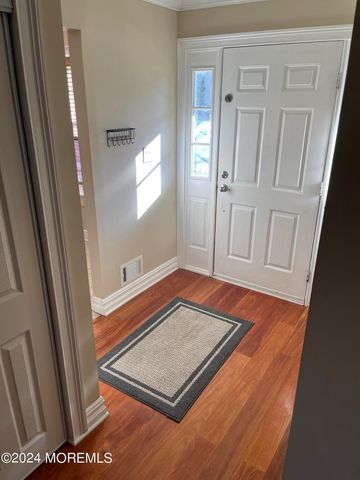 173 Edinburgh Court, Matawan, NJ 07747