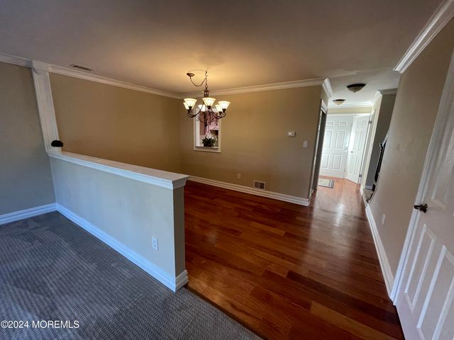 173 Edinburgh Court, Matawan, NJ 07747