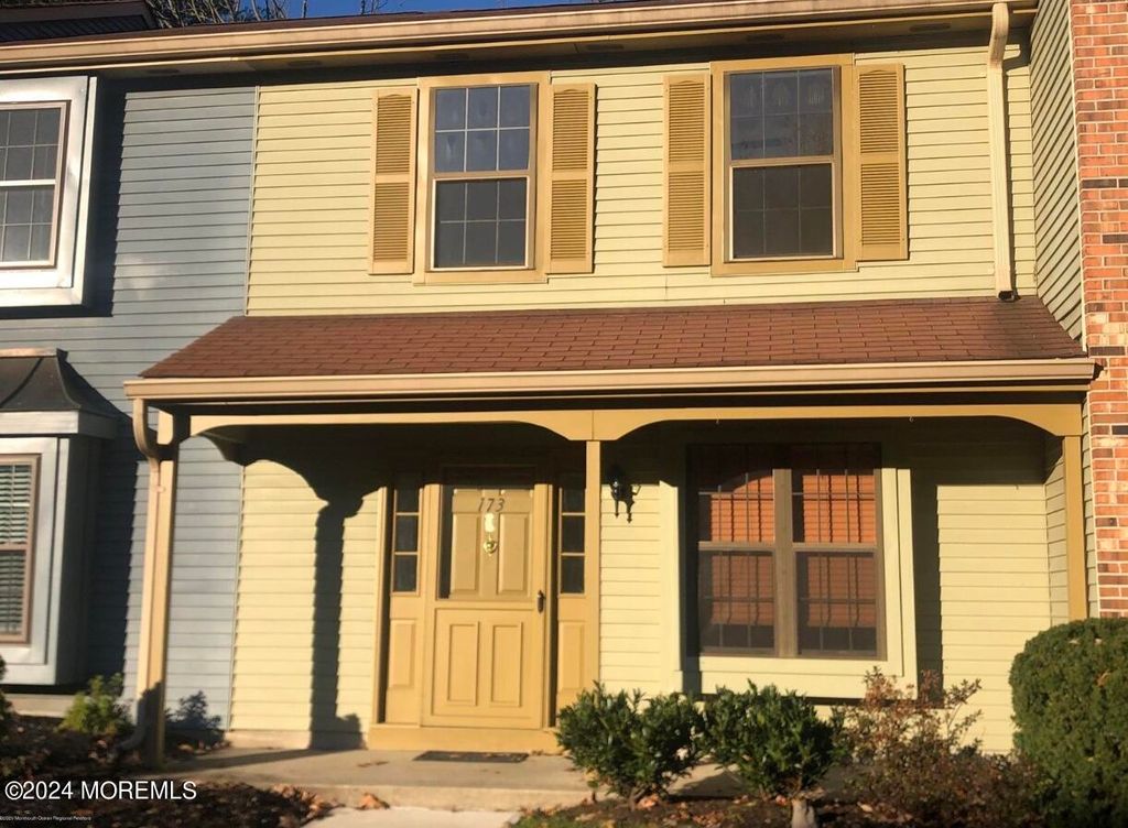 173 Edinburgh Court, Matawan, NJ 07747