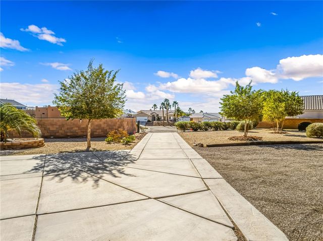 2419 E Pawnee Circle, Fort Mohave, AZ 86426
