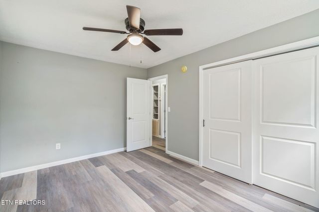 122 Cove Hollow Rd, Lafollette, TN 37766