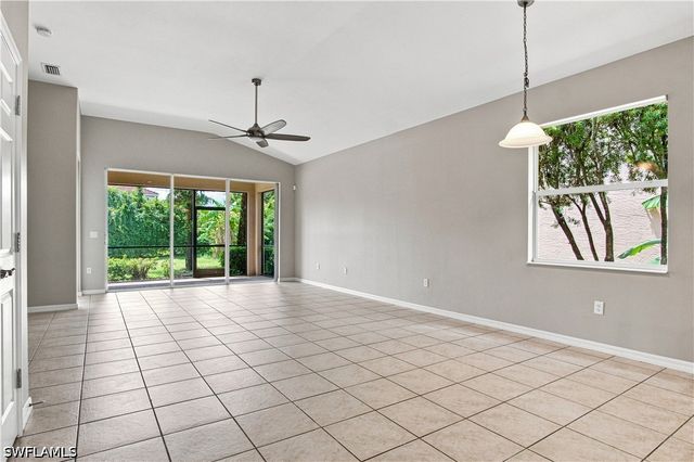 2022 Fairmont LN, Naples, FL 34120