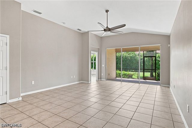 2022 Fairmont LN, Naples, FL 34120