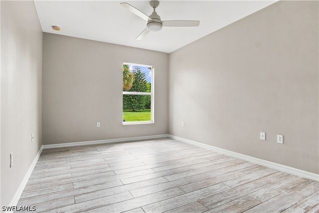 2022 Fairmont LN, Naples, FL 34120