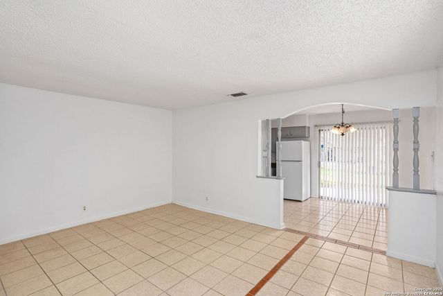 5726 ALNWICK ST, San Antonio, TX 78228