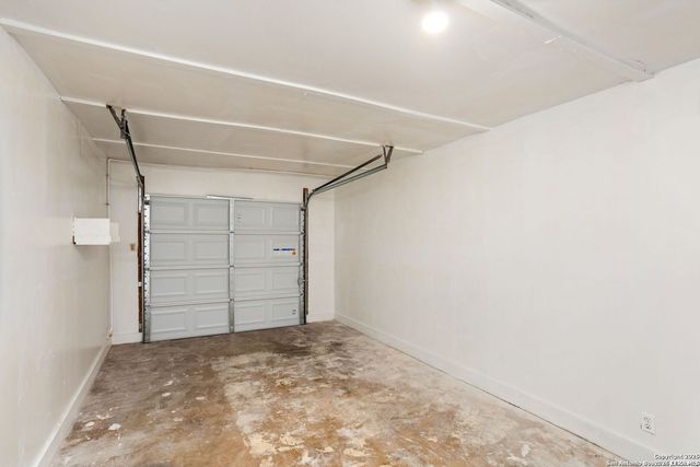 5726 ALNWICK ST, San Antonio, TX 78228