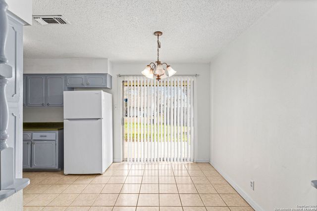 5726 ALNWICK ST, San Antonio, TX 78228