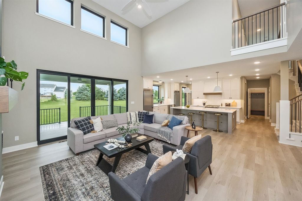 16210 Goodman Drive, Urbandale, IA 50323