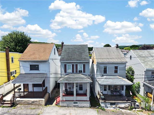 328 South Lehigh Avenue, Frackville, PA 17931