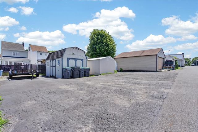 328 South Lehigh Avenue, Frackville, PA 17931