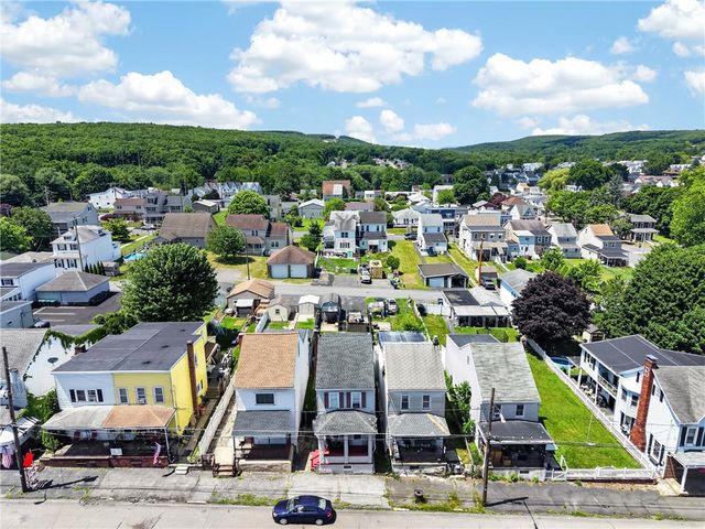 328 South Lehigh Avenue, Frackville, PA 17931