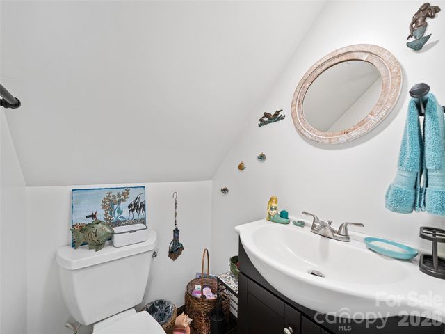 886 Three Quarter Creek Road, Burnsville, NC 28714