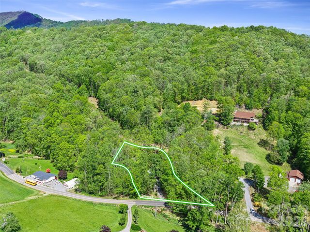 886 Three Quarter Creek Road, Burnsville, NC 28714