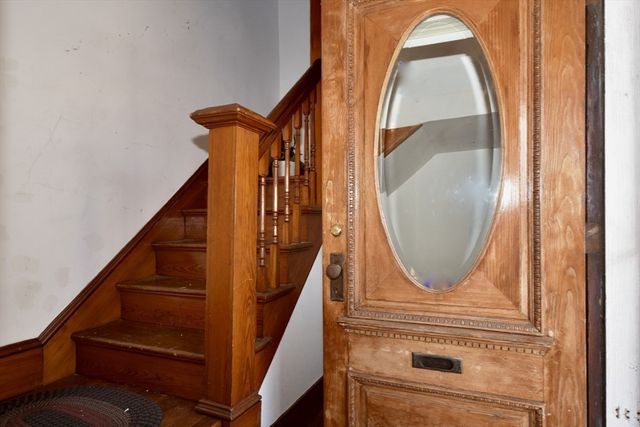 17 Norwell Street, Dartmouth, MA 02748