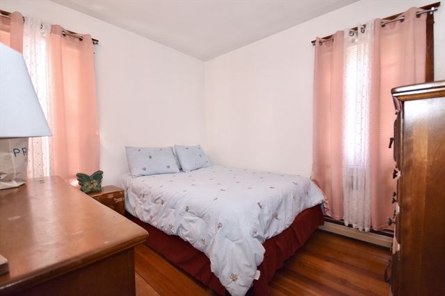 17 Norwell Street, Dartmouth, MA 02748