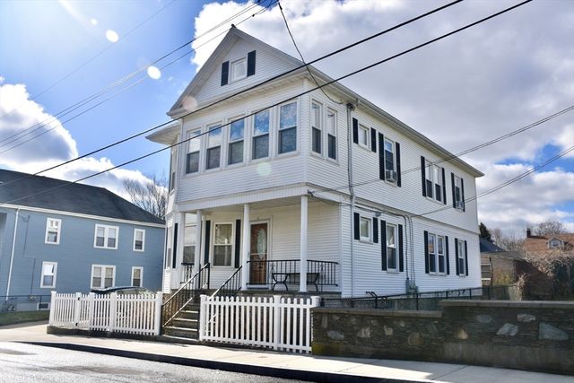17 Norwell Street, Dartmouth, MA 02748