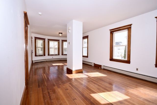 17 Norwell Street, Dartmouth, MA 02748