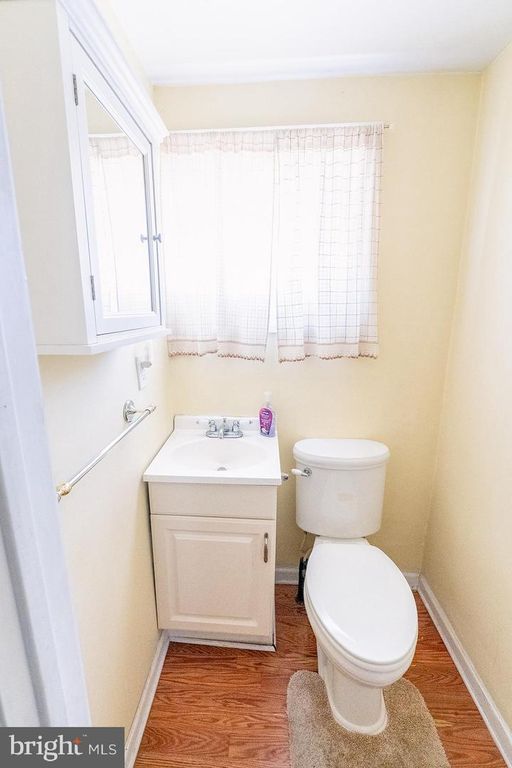 10 EMELINE AVE, Hamilton, NJ 08610