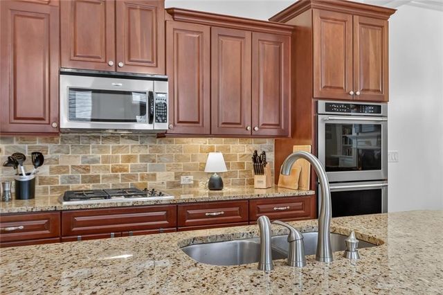 2058 Heathermere Way, Roswell, GA 30075