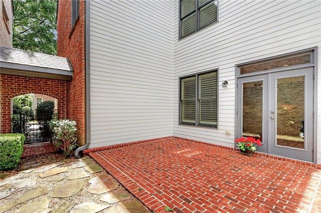 2058 Heathermere Way, Roswell, GA 30075