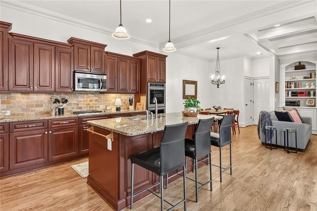 2058 Heathermere Way, Roswell, GA 30075