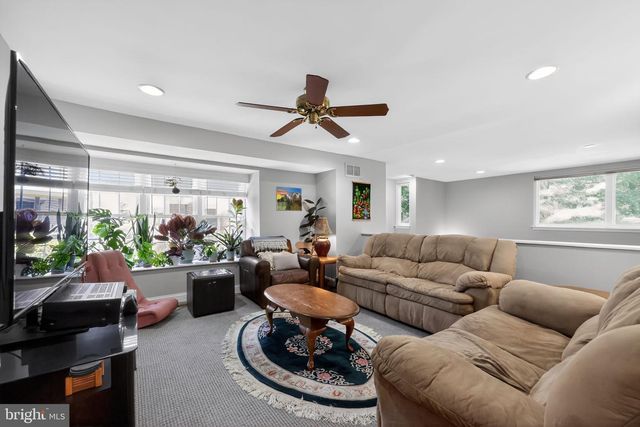 119 KINGS CROFT, Cherry Hill, NJ 08034