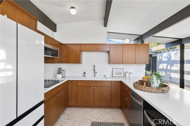 3730 E Casselle Avenue, Orange, CA 92869