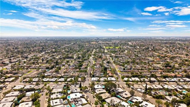 3730 E Casselle Avenue, Orange, CA 92869
