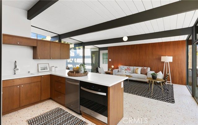 3730 E Casselle Avenue, Orange, CA 92869