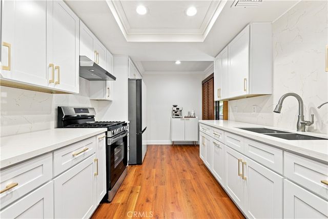 1349 N Columbus 4, Glendale, CA 91202