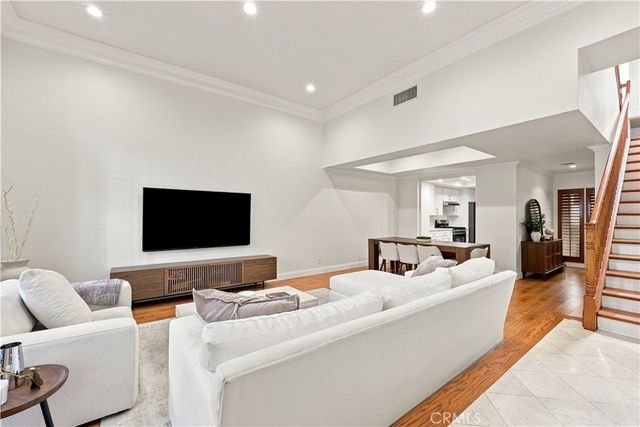 1349 N Columbus 4, Glendale, CA 91202