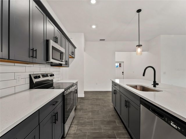 6571 STARFISH AVENUE, North Port, FL 34291