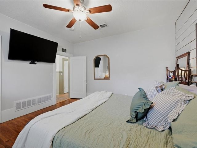 723 S Dixon Street, Gainesville, TX 76240