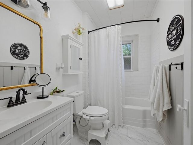 723 S Dixon Street, Gainesville, TX 76240