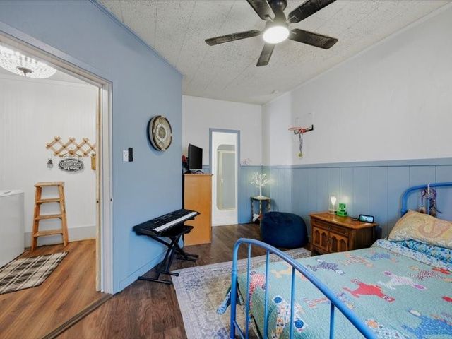 723 S Dixon Street, Gainesville, TX 76240
