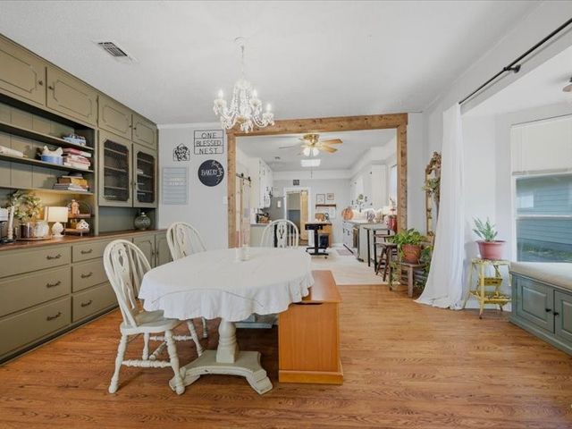 723 S Dixon Street, Gainesville, TX 76240