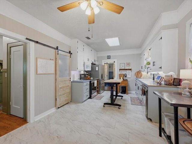 723 S Dixon Street, Gainesville, TX 76240