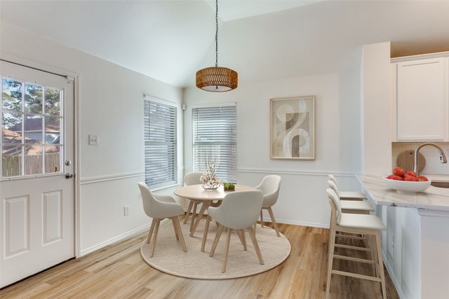 533 Lowery Oaks Trail, Fort Worth, TX 76120