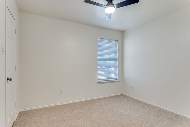 533 Lowery Oaks Trail, Fort Worth, TX 76120