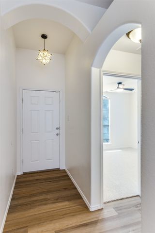 533 Lowery Oaks Trail, Fort Worth, TX 76120