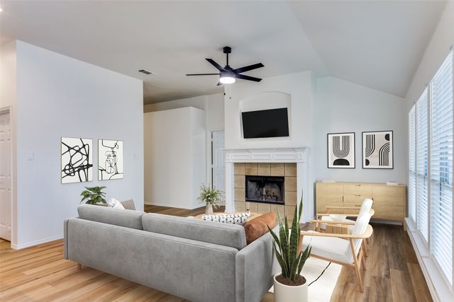 533 Lowery Oaks Trail, Fort Worth, TX 76120