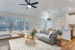 533 Lowery Oaks Trail, Fort Worth, TX 76120