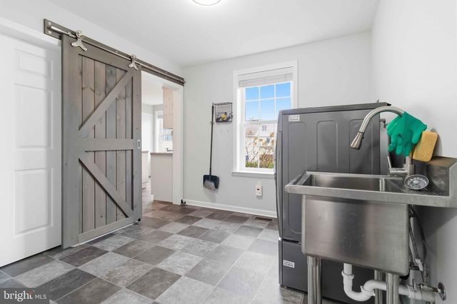 552 N SPRING ST, Middletown, PA 17057