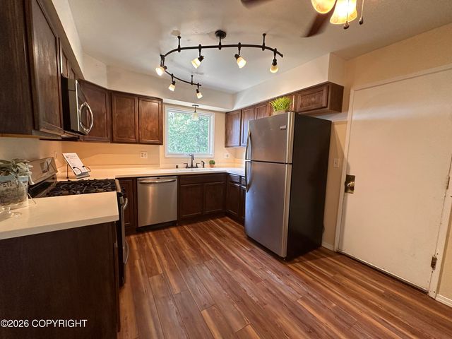 508 Jordt Circle, Anchorage, AK 99504