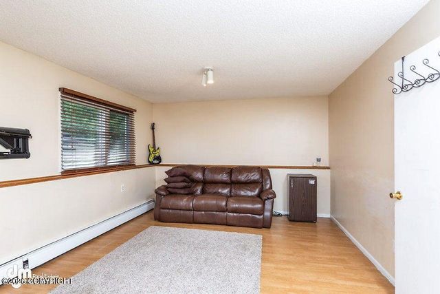508 Jordt Circle, Anchorage, AK 99504