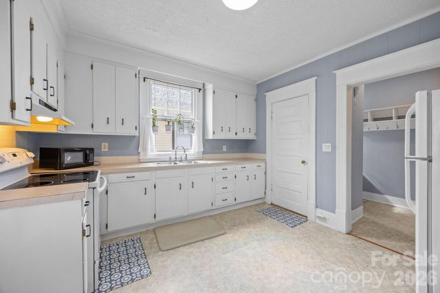 628 W Council Street, Salisbury, NC 28144