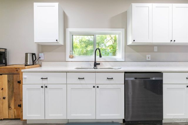 919 Blue Springs Dr, Pensacola, FL 32505