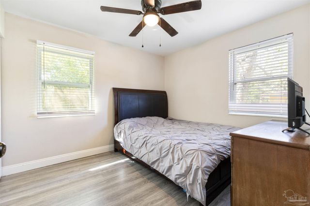 919 Blue Springs Dr, Pensacola, FL 32505